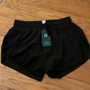 Black 2-layer athletic shorts